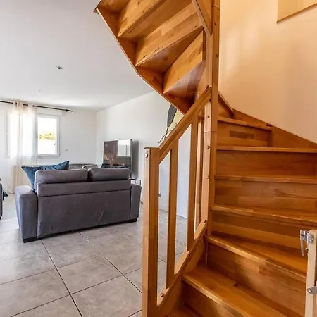 Maison Piscine Zenith D'auvergne Clermont-fd Sud La Roche-Blanche (Puy-de-Dome)