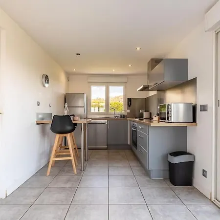 Maison Piscine Zenith D'auvergne Clermont-fd Sud La Roche-Blanche (Puy-de-Dome)